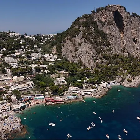 Schiattarella Κάπρι
