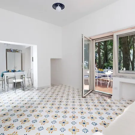 Schiattarella Villa Capri